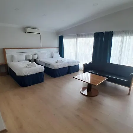 Del Puerto מלון Aliaga