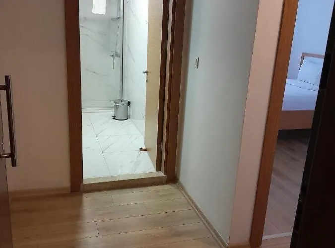 Del Puerto Hotel Aliaga