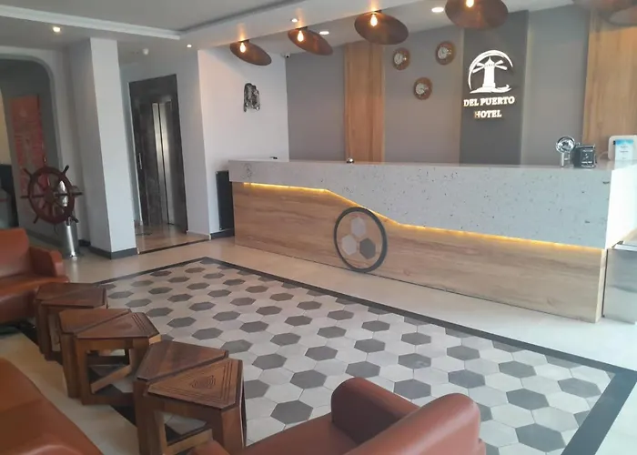 Del Puerto Hotel Aliaga